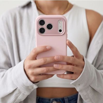 8. Tech-Protect Uniq MagSafe CC Hülle für iPhone 18 Pro / 17 Pro – Pink