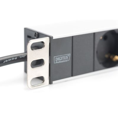 4. DIGITUS DN-95401 RACK-Streifen (8 x UTE; 16 A; 2 m; schwarz)