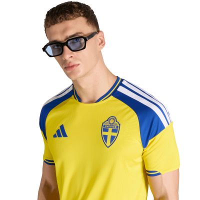 5. adidas Schweden Heimtrikot 26 für Herren, gelb und blau, JM5814