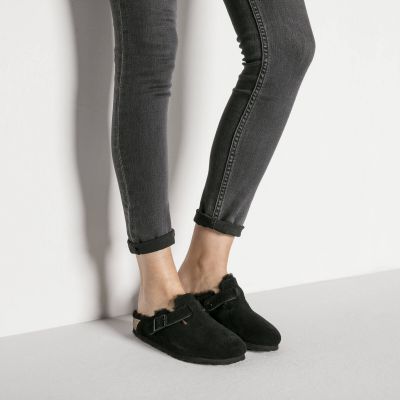 5. Birkenstock Boston Shearling Schwarze Damen-Woll-Isolierclogs, Normalgröße, Weit (0259881)