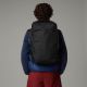 7. The North Face Base Camp Reisetasche 42L - Schwarz