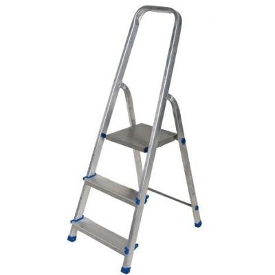 2. AWTOOLS freistehende Aluminiumleiter, 3 Stufen, 150 kg