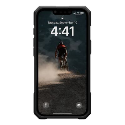 3. Urban Armor Gear Titan-Hülle für Apple iPhone 16e 15,5 cm (6,1")