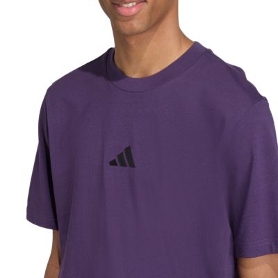 11. Herren adidas Essentials Small Logo Single Jersey Lila JW6232