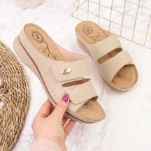 eVento W EVE224B beige Keilsandalen mit Klettverschluss 