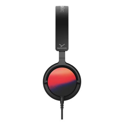 7. Beyerdynamic DJ 300 PRO X – Professioneller DJ-Kopfhörer mit zwei Paar Ohrpolstern