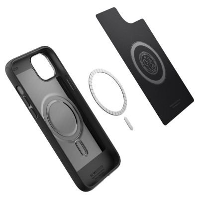 4. Spigen Mag Armor Hülle für iPhone 14 Plus – Mattschwarz