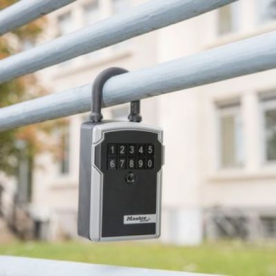 5. MASTER LOCK 5440EURD Intelligentes Vorhängeschloss