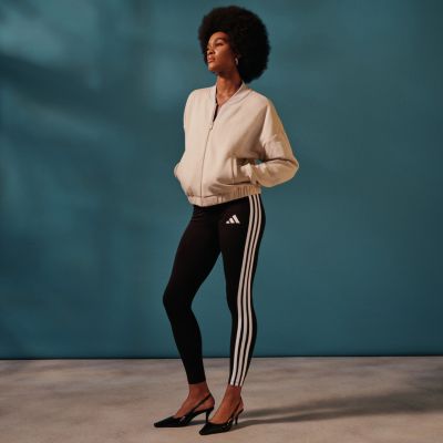 7. adidas Essentials 3-Streifen Baumwoll-Leggings W JE0072