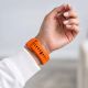 7. Tech-Protect Silikonarmband für Apple Watch 44 / 45 / 46 / 49 mm – Orange