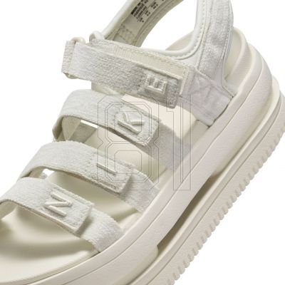 5. Nike Icon Classic SE W FJ2595-002 Sandalen