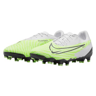 4. Nike Phantom GX Academy FG/MG-Schuhe