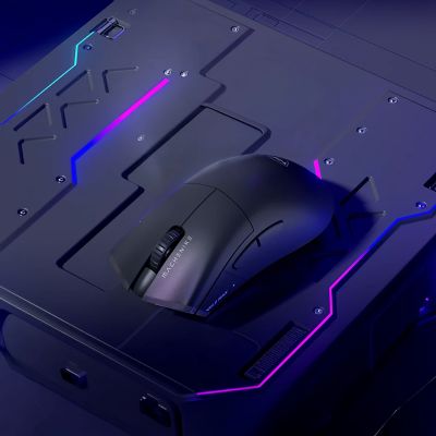 6. Machenike L8 Max Kabellose Gaming-Maus mit Ladestation – Schwarz