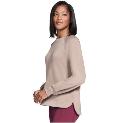 2. Skechers Skechluxe Elevate Crewneck LT152-TPBR Beige L