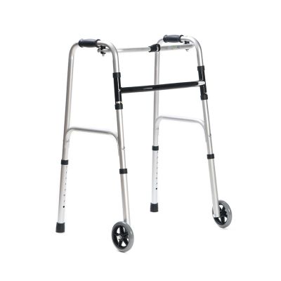 Feststehender Rehabilitationsrollator mit Rädern