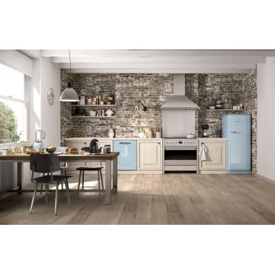 13. SMEG TSF01BLEU Toaster