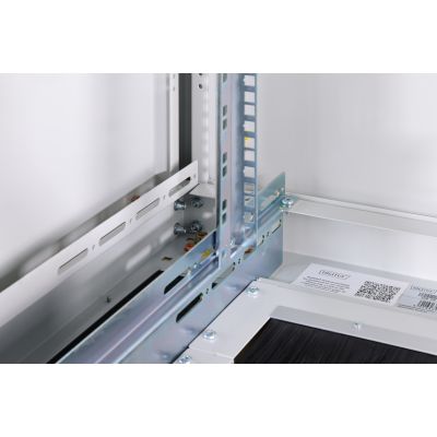 5. Digitus Unique Series Netzwerkschrank - 800x800 mm (BxT)