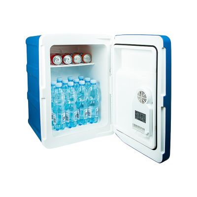 10. BLOW Reise-Kühlbox fürs Auto, 42 l, mit Rädern