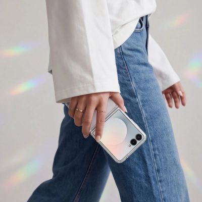 3. Tech-Protect FlexAir Hybrid-Hülle für Samsung Galaxy Z Flip 8 – Transparent