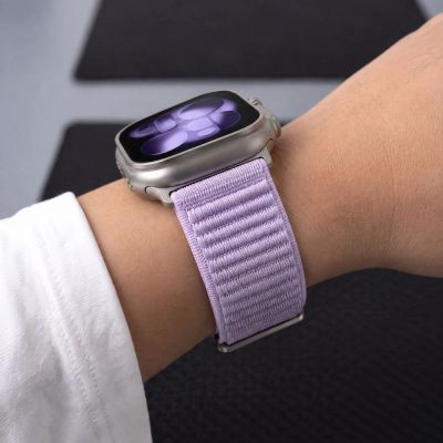 7. Tech-Protect NylonLoop Armband für Apple Watch 44 / 45 / 46 / 49 mm – violett