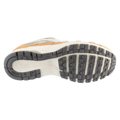 4. Nike P-6000 SE IQ1120-311 Grau 42