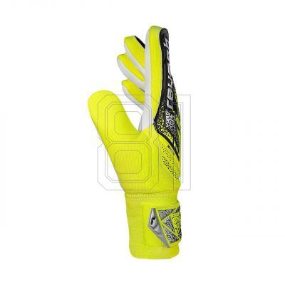 4. Goalkeeper gloves Reusch Attrakt Starter Solid Jr 5572514 2014