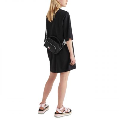 3. Tommy Jeans TJW Essential W Kleid DW0DW10370