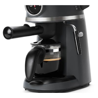 7. Black+Decker BXCO800E Espressomaschine (800W; schwarz)