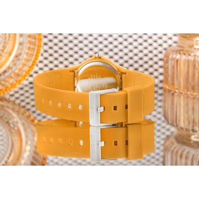 7. CASIO MQ-24B-9BEF Unisex-Damenuhr + Box