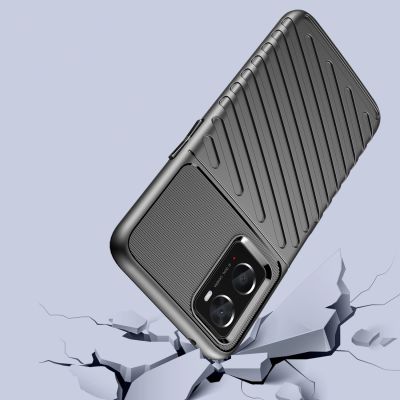 4. Thunder Case flexible gepanzerte Hülle für Oppo A76 / Oppo A36 / Realme 9i schwarz