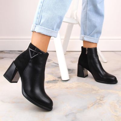 3. D&A S.Barski Premium Collection W OLI238 schwarze isolierte Stiefeletten mit dekorativem Absatz