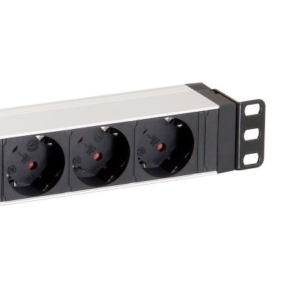 4. Equip 333293 PDU 8-fach Stromverteilereinheit 1U Schwarz, Silber