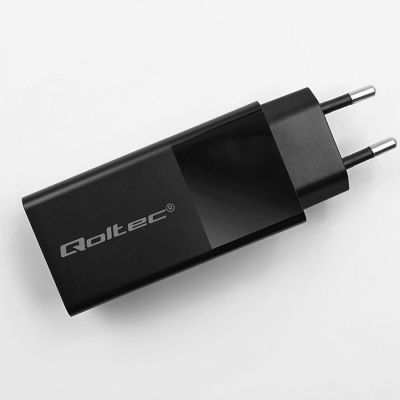 4. QOLTEC GAN POWER PRO LADEGERÄT | 1x USB-C | 1x USB | 100 W | 5–20 V | 1,5–5 A | PD | SCHWARZ