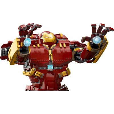 6. LEGO Hulkbuster MARVEL 76210