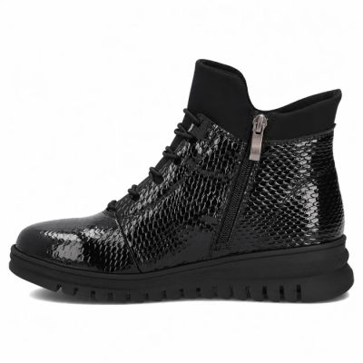 3. Schwarze Damen-Lacklederstiefeletten Filippo DBT8075