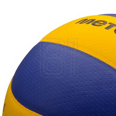 8. Meteor Chilli 10088 Volleyball
