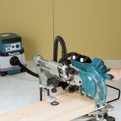 2. Akku-Kapp- und Gehrungssäge DLS111ZU, 36Volt