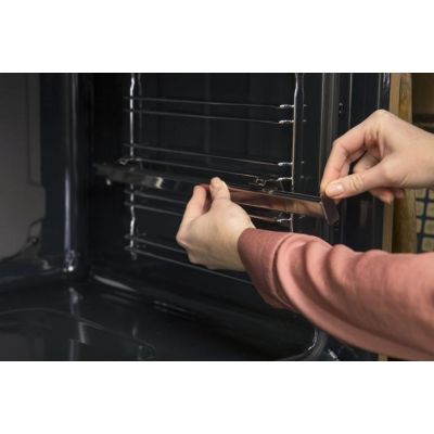 9. GORENJE BO6737E02BG Backofen