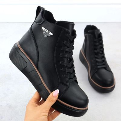 9. Schwarze Damen-Lederstiefeletten mit Keilabsatz Filippo DBT6452