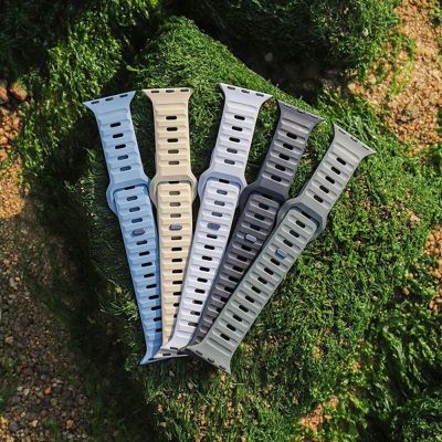 7. Tech-Protect IconBand Line für Apple Watch 4 / 5 / 6 / 7 / 8 / 9 / SE / Ultra 1 / 2 (42/44/45/49 mm) – Beige