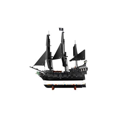 5. LEGO Icons 10365 – Captain Jack Sparrows Piratenschiff