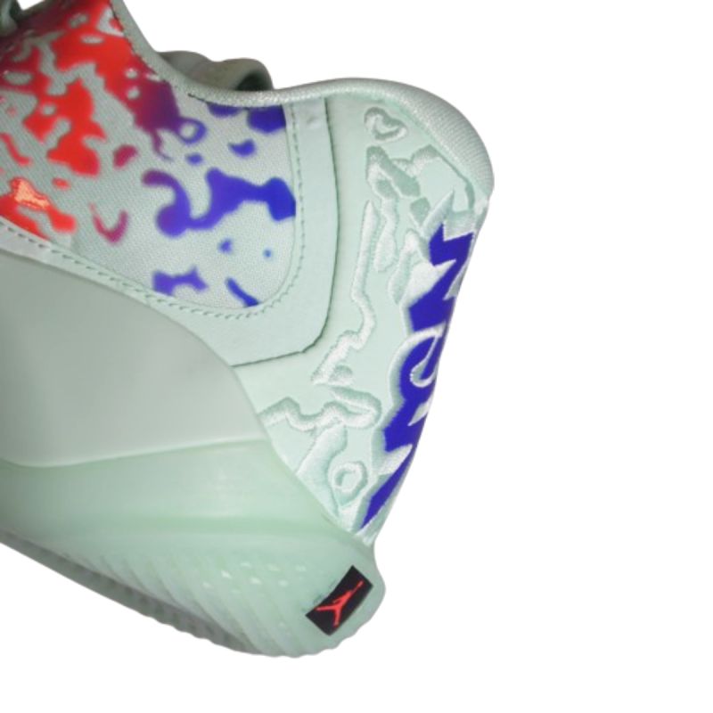 10. Air Jordan Zion 3 Mud, Sweat & Tears Basketballschuh - DR0675-300