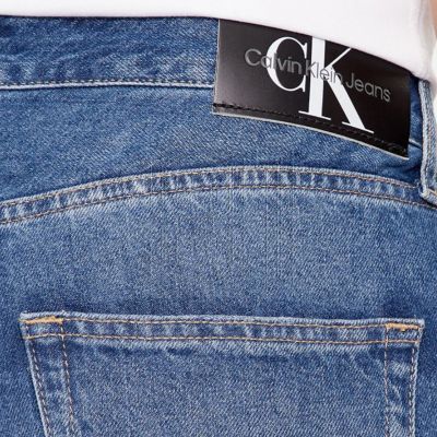 10. Calvin Klein Jeans Dad Jean M J30J323368