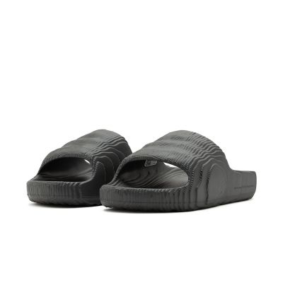 3. Herren adidas Adilette 22 Grey Five Lifestyle Flip-Flops, modisch für den Sommer, Schwarz (HP6522)