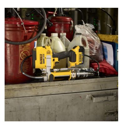 7. DEWALT 18V DCGG571M1 Akku-Fettpresse