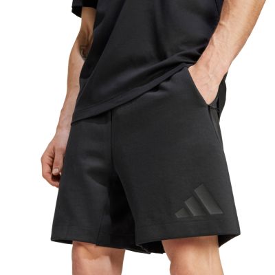 4. adidas ZNE Herrenshorts, schwarz, JE7540