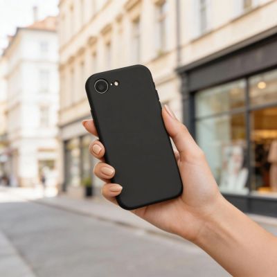 5. Tech-Protect Silikon-MagSafe-Hülle für iPhone 16e / 17e – Schwarz