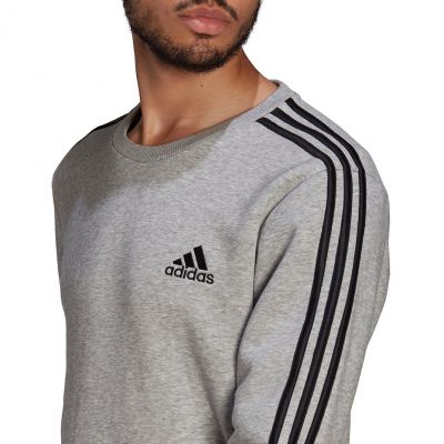 5. adidas Essentials Sweatshirt M GK9110
