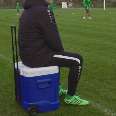 6. Sportkühlbox auf Rädern 55 Liter 100827