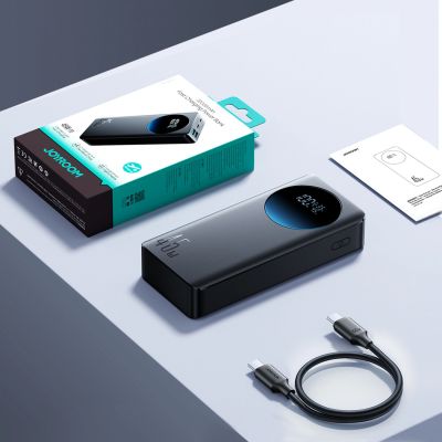 15. Joyroom JR-PBF02 Pro 20000 mAh 45W Powerbank mit Digitalanzeige, 2x USB-A, 2x USB-C – Schwarz